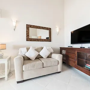 Apartment Lantana No. 34, Saint James